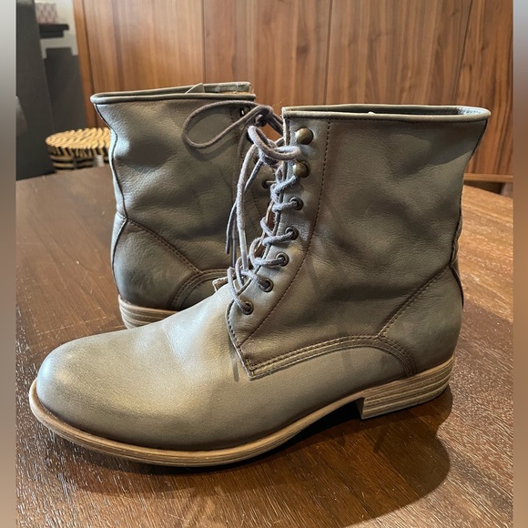 EUC Lace Up Boots - Picture 2 of 10